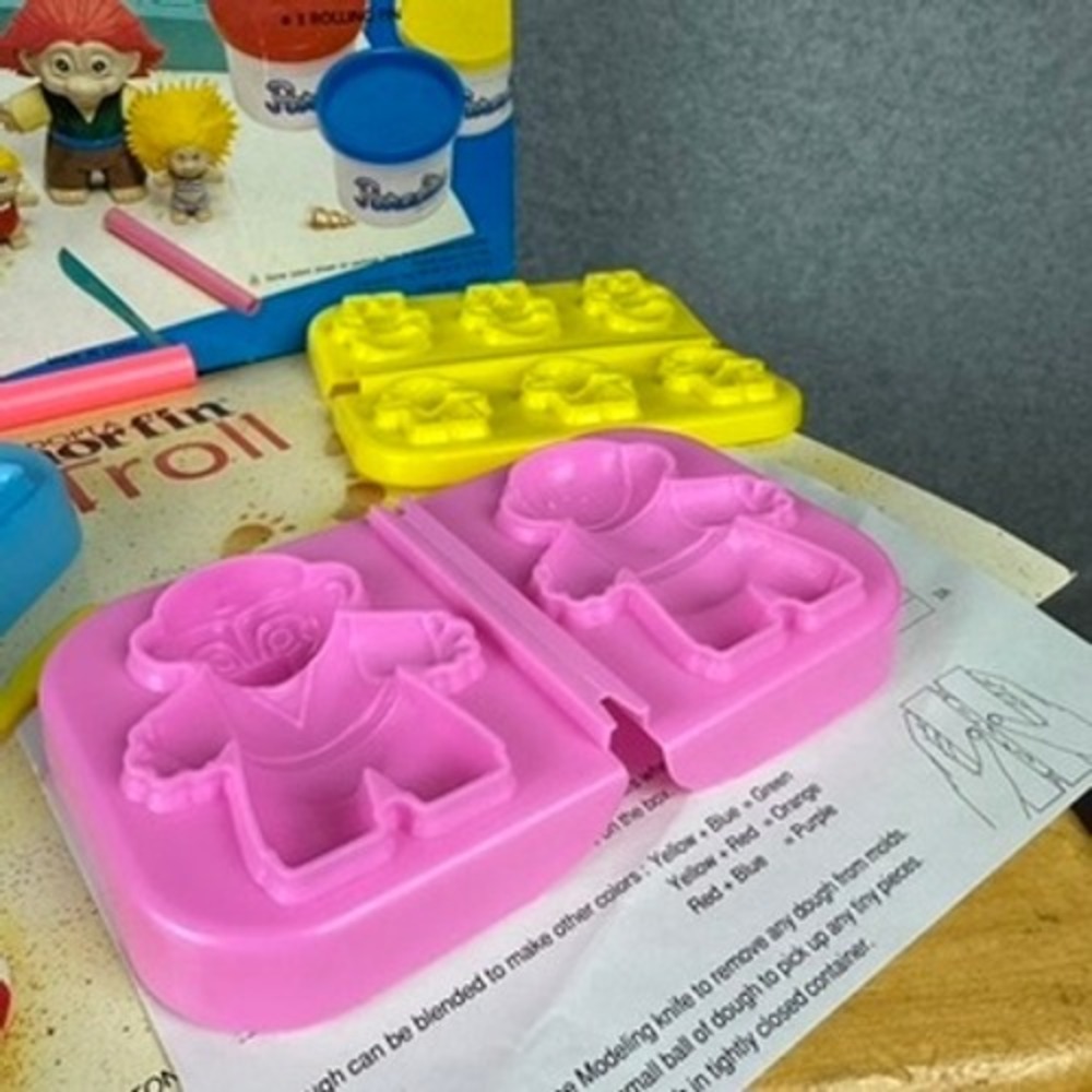 Vtg Adopt a Norfin Troll Maker Paradise Play Set with Molds NO‎ DOUGH - Picture 4 of 10